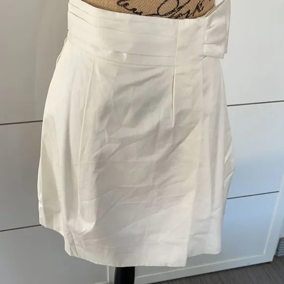NWT BCBG ivory skirt - Picture 3 of 5